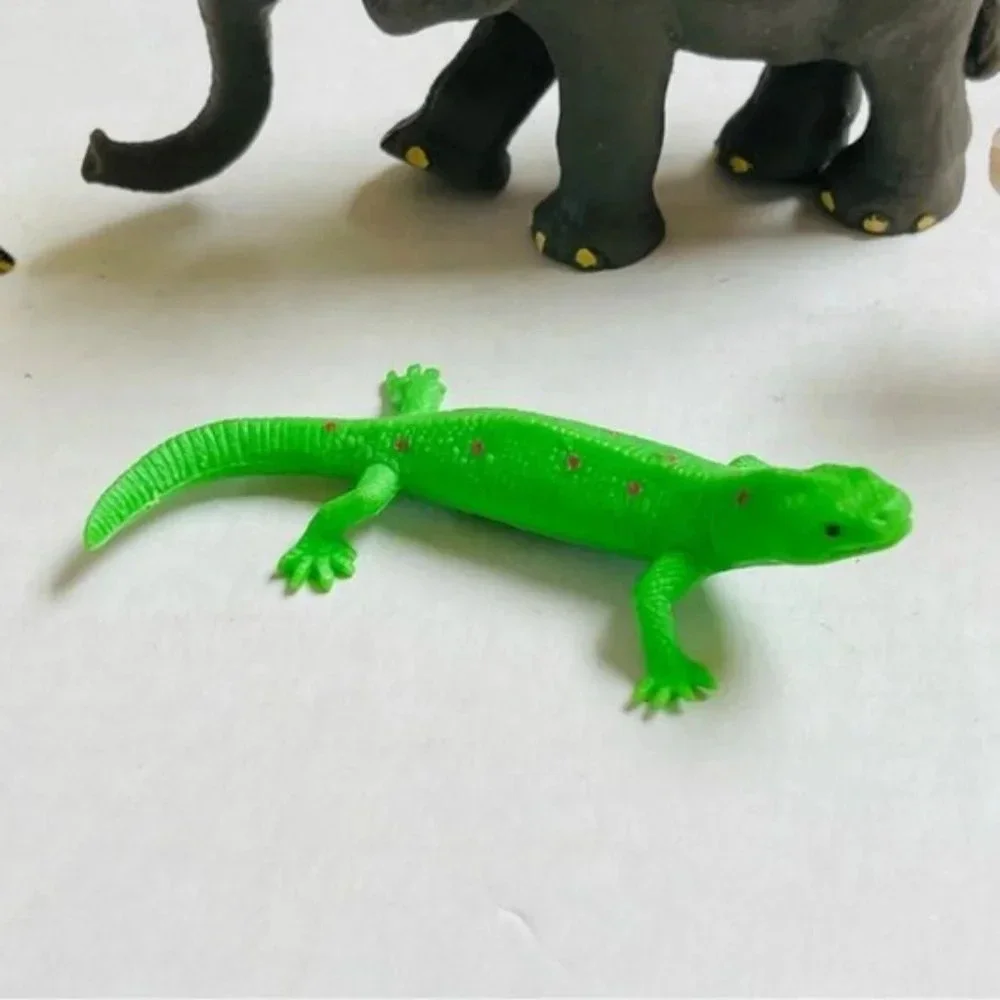 Assorted Animals Elephant Bambie Deer Pink Pig Green Geico Educational Toys